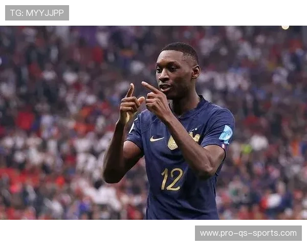 足球史上十大天才怪物球员精彩瞬间盘点